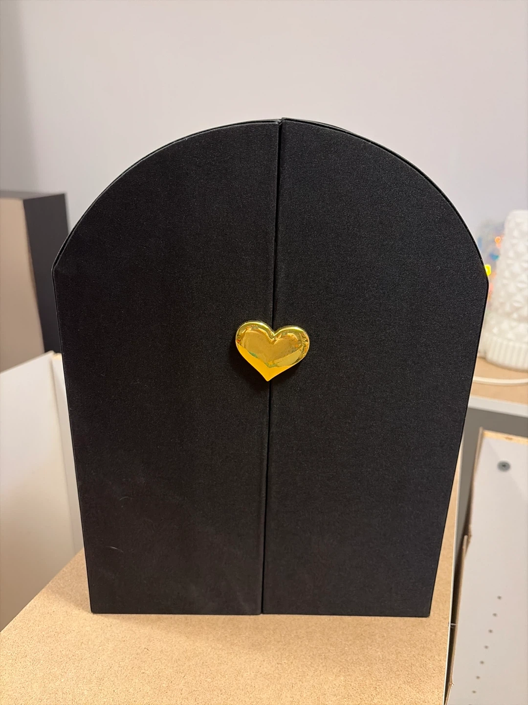 6 Heart-Shaped Preserved Flower Gift Box