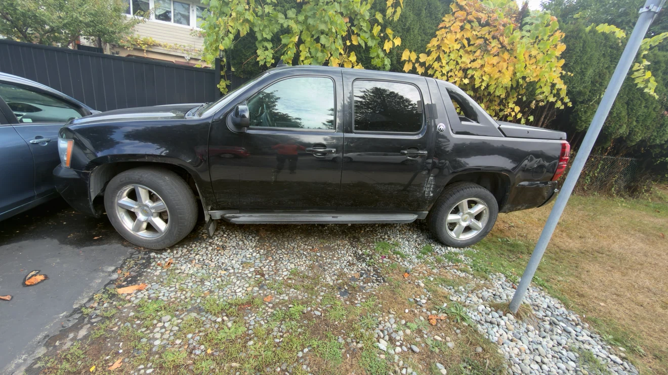 Chevrolet Avalanche Black Pickup Truck