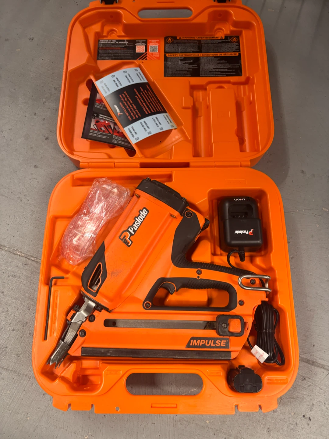 Paslode Impulse TimberShot 30° Cordless Framing Nailer - photo 3