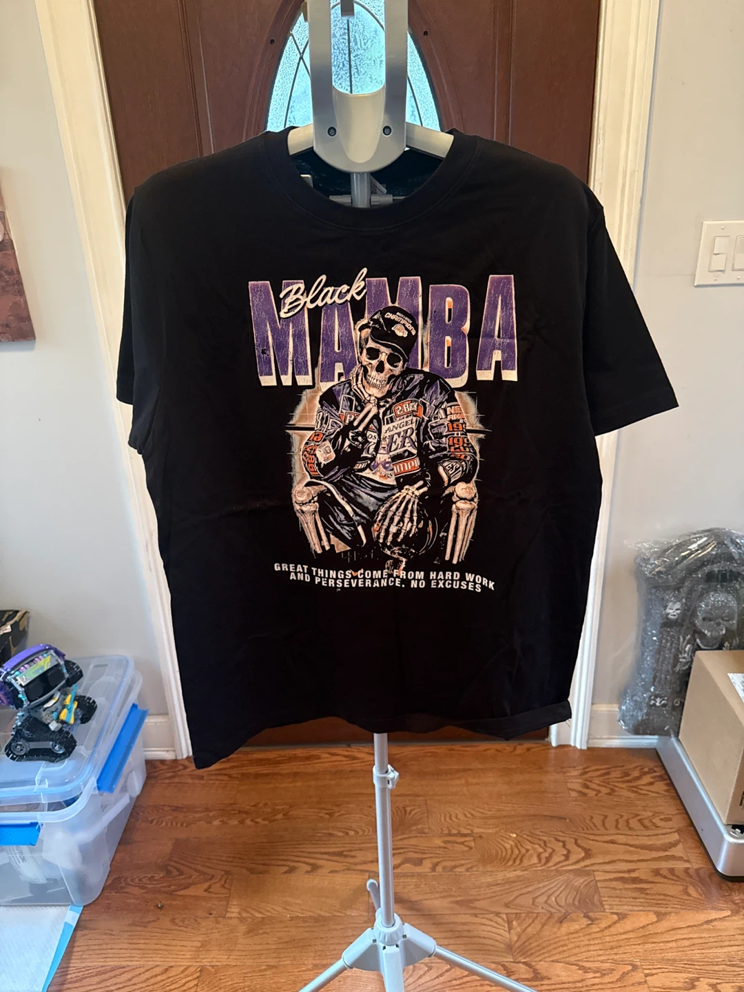 Black Mamba Graphic T-Shirt Large