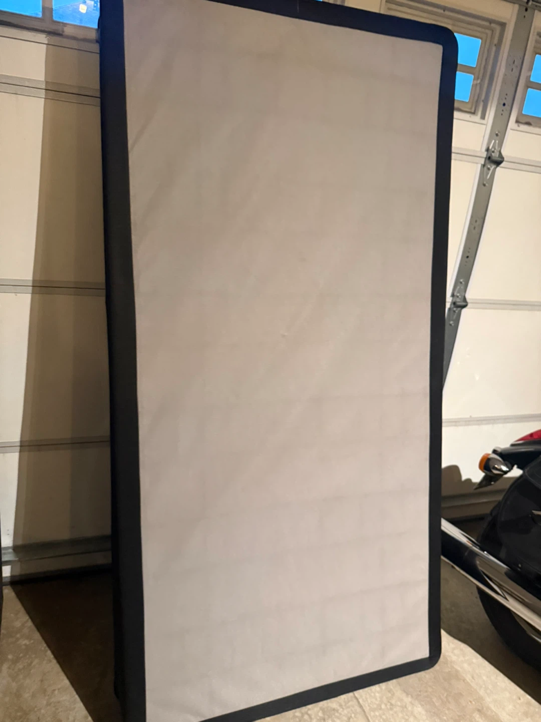 Twin box spring - photo 3