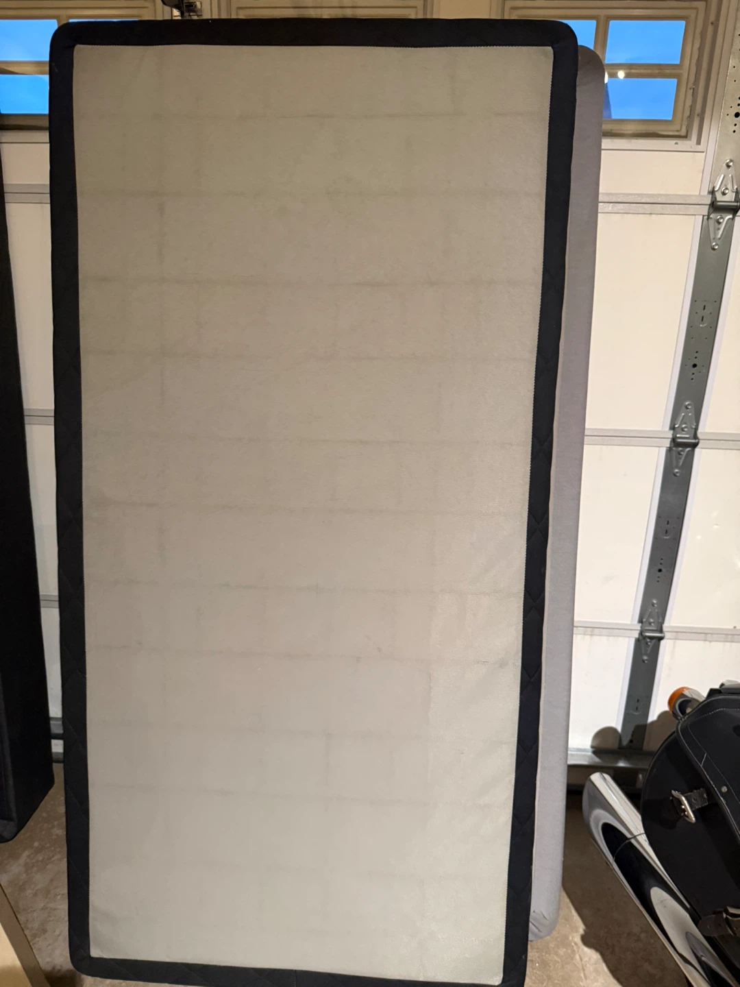 Two twin box spring - photo 2