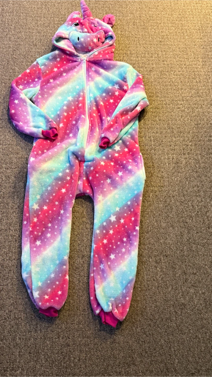 Rainbow Star Unicorn Onesie size 7/8 great for Halloween