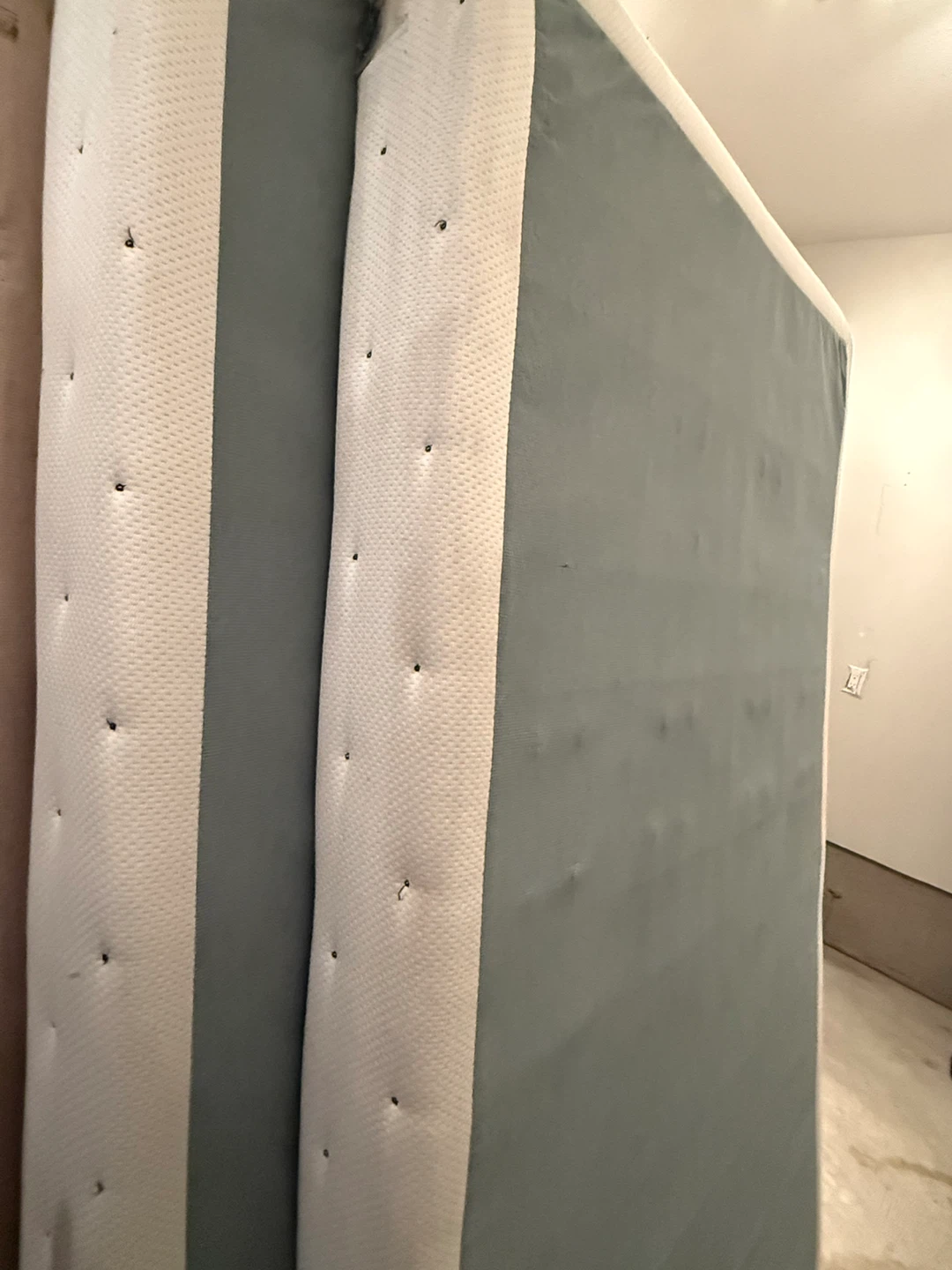 King box spring - photo 2