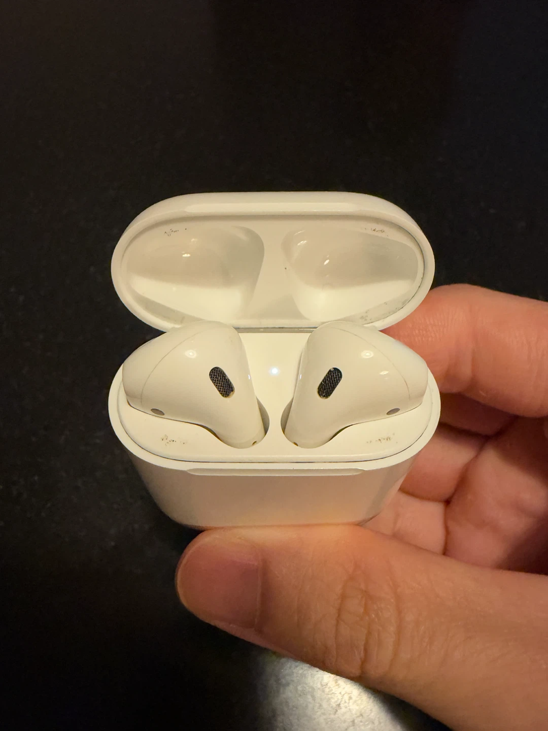 Apple AirPods 1st Generation A1523 with charging cable - photo 2
