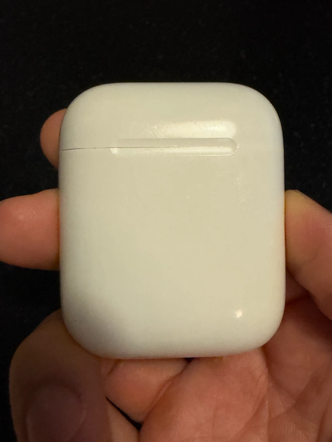 Apple AirPods 2nd generation A2031 with charging cable