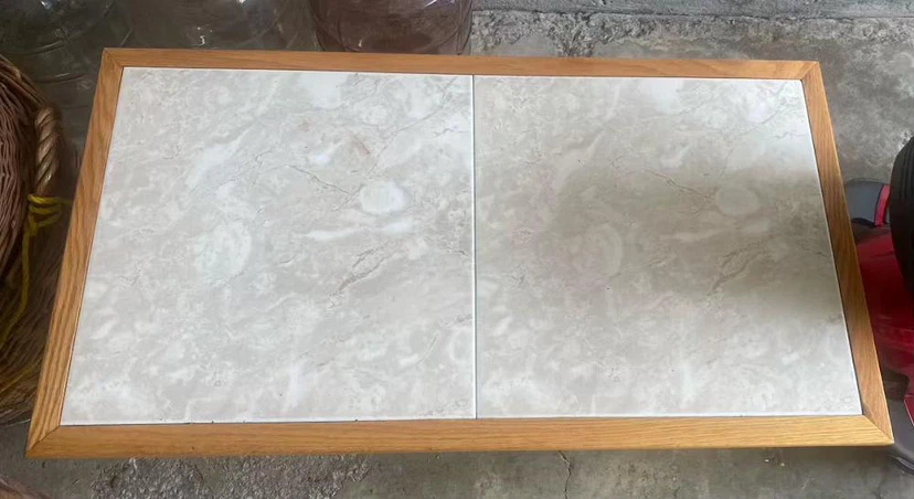 Oak and Tile Coffee Table - Estate Sale - photo 2