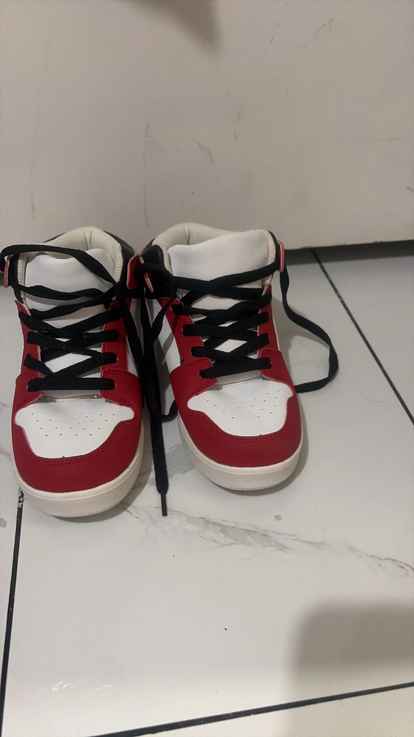 Avia 821 High-Top Sneakers