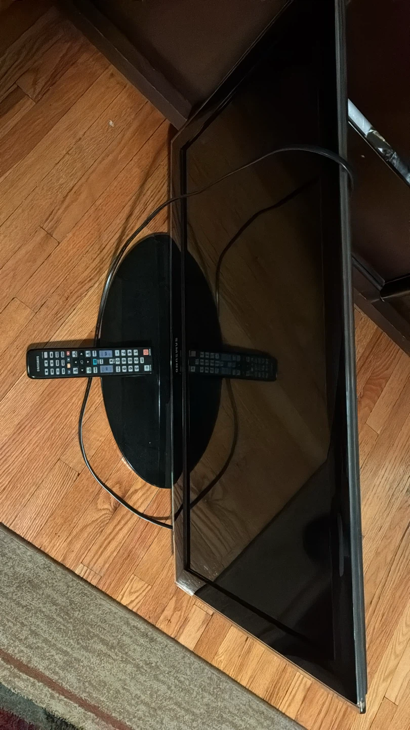 Samsung 32-inch LED Television UN32C4000 - photo 4