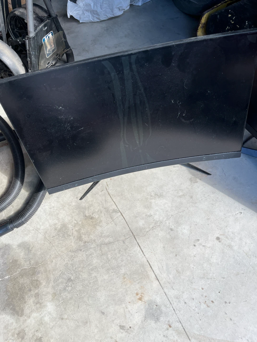3 broken monitors for parts or repair