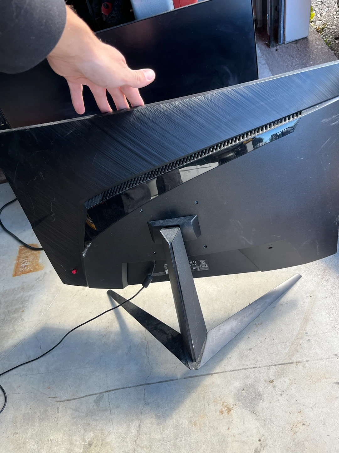 3 broken monitors for parts or repair - photo 2