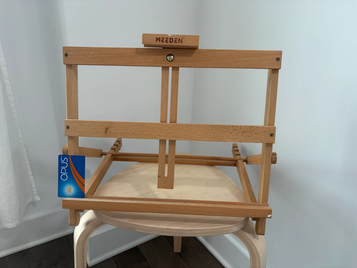 Tabletop Easel