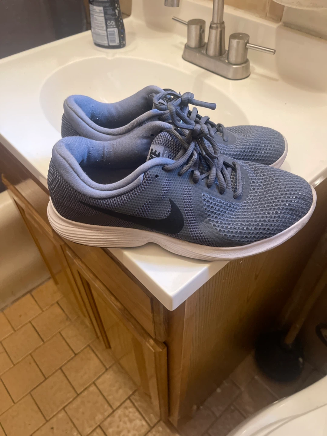Nike Revolution 4 Running Shoes Gray - photo 3