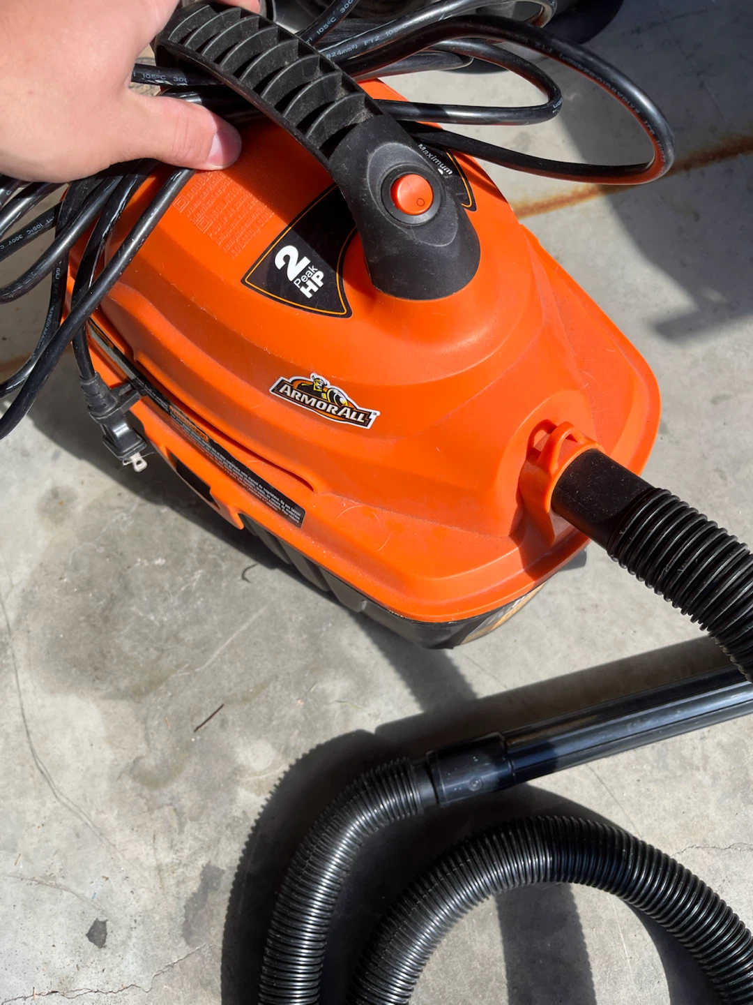 2.5 gal shop vac wet/dry - photo 2
