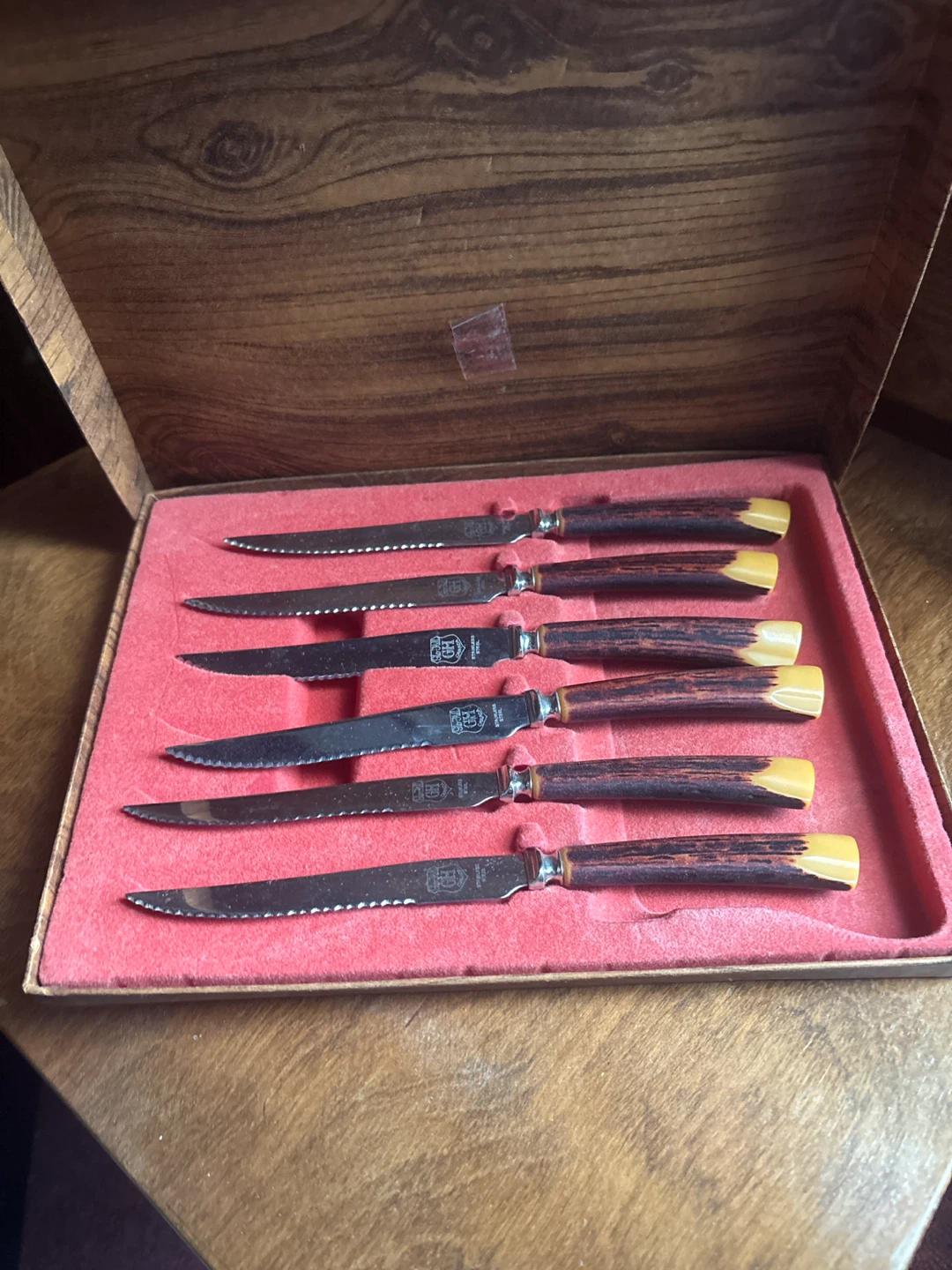 Glo-Hill Canada Steak Knife Set