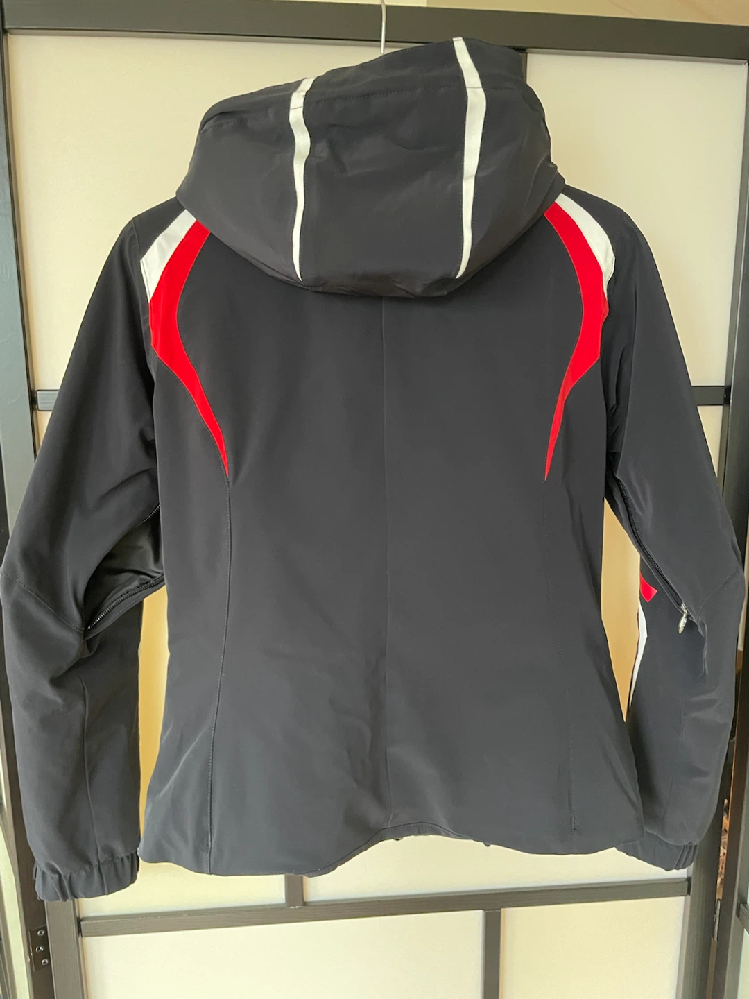 Like New Descente Women's Ski Jacket - photo 2