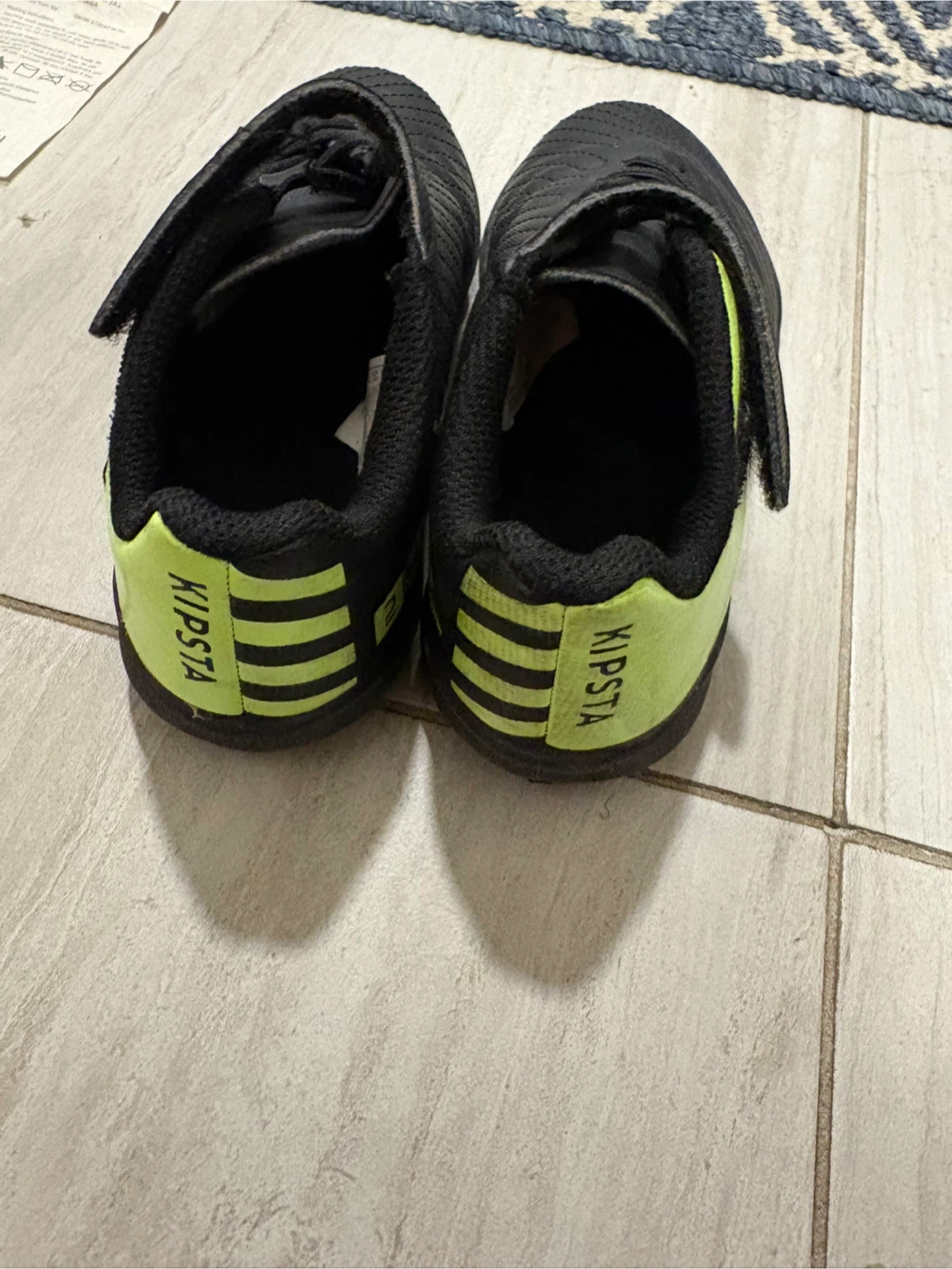 Kipsta 100 kids Soccer Cleats size 10.5c - photo 2
