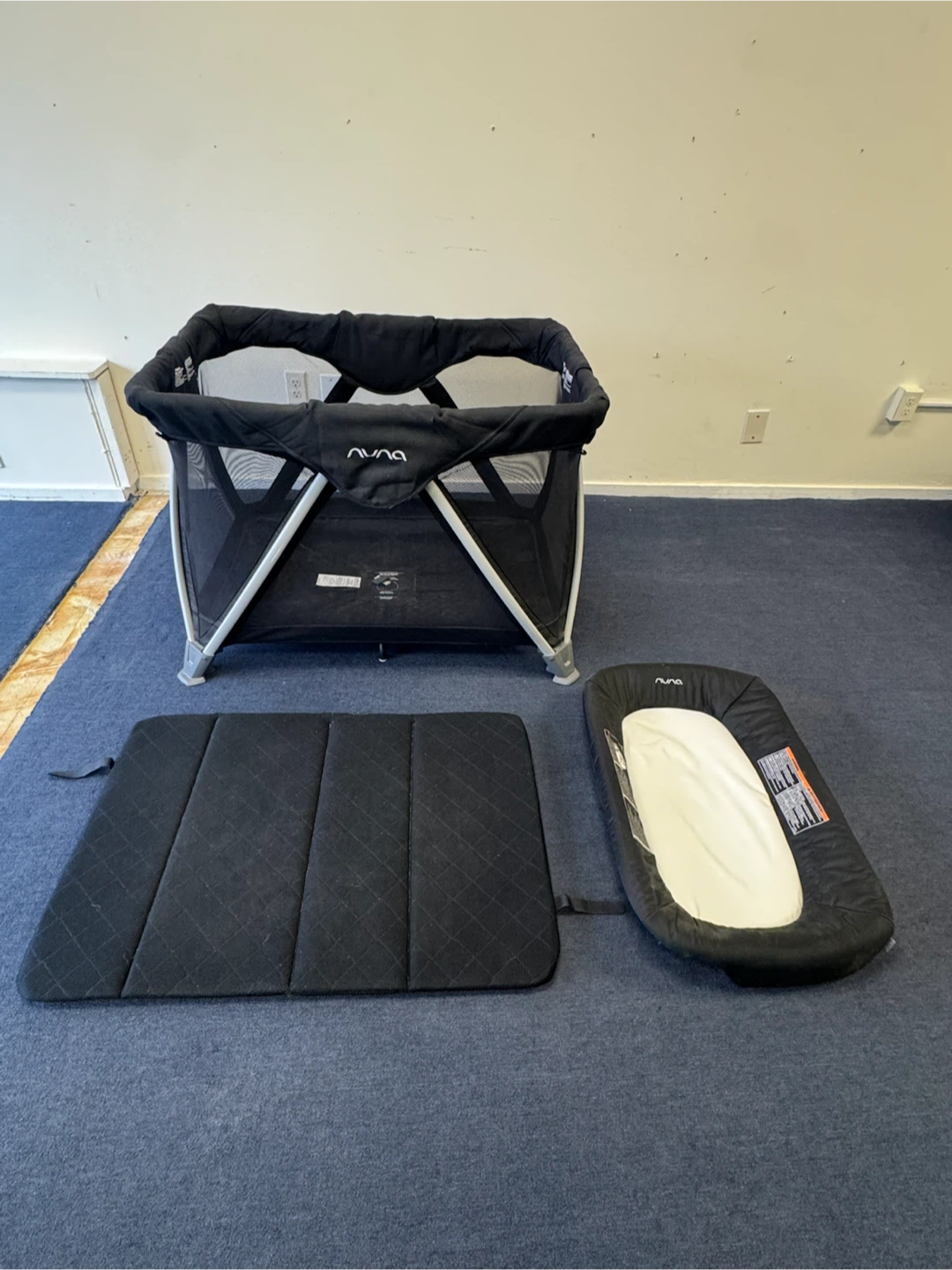 Nuna SENA aire Travel Crib