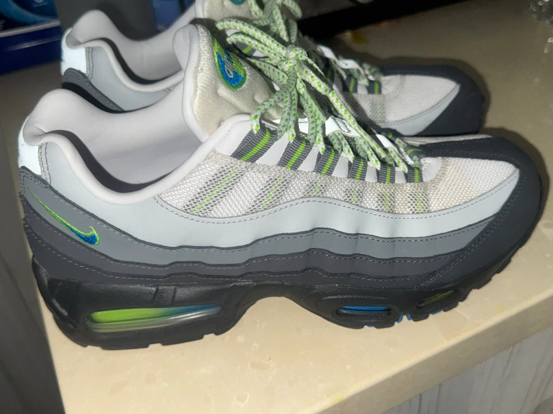 Nike Air Max 95 Size US 9