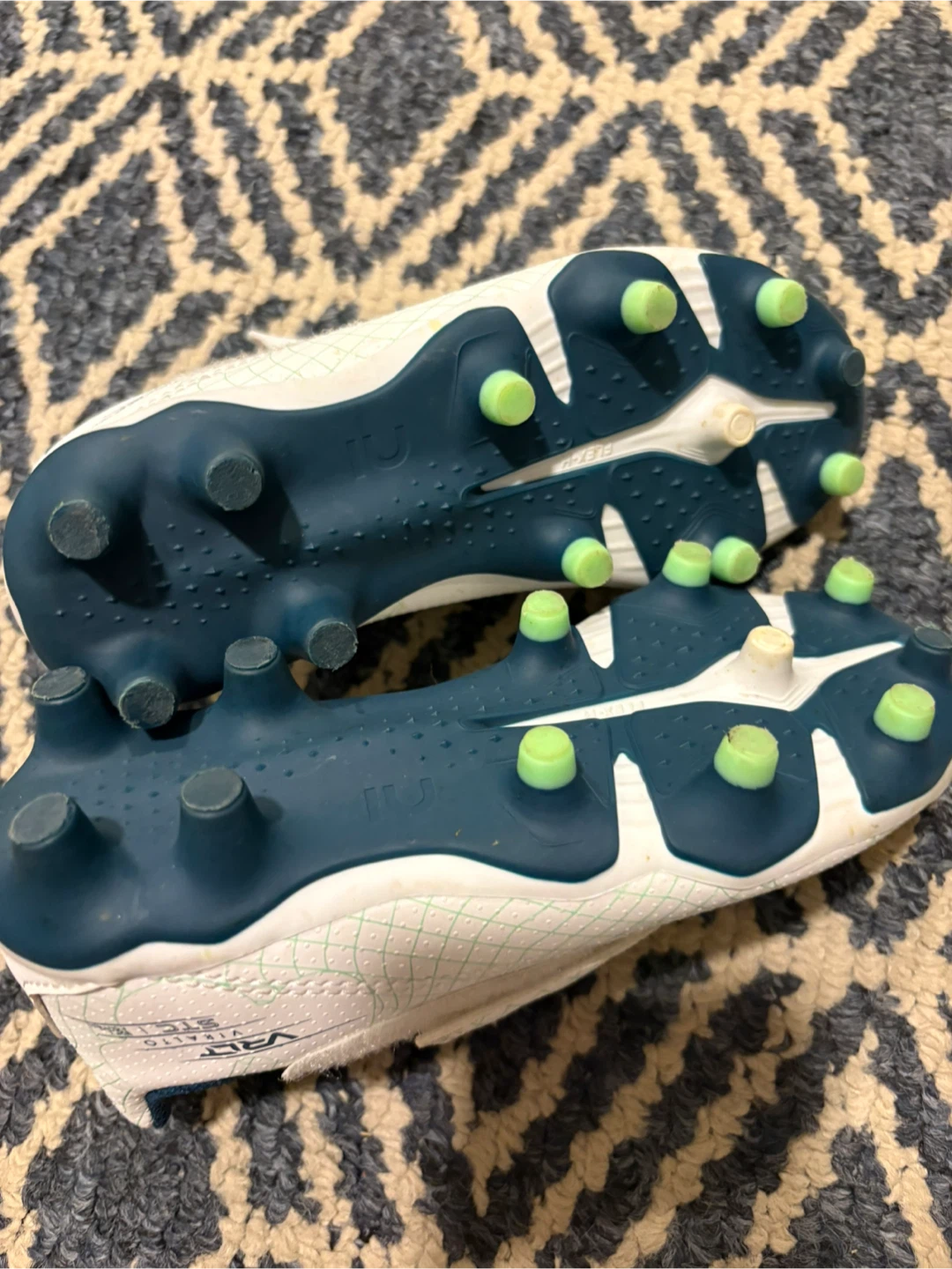 Kipsta Viralto Soccer Cleats 10.5C - photo 3