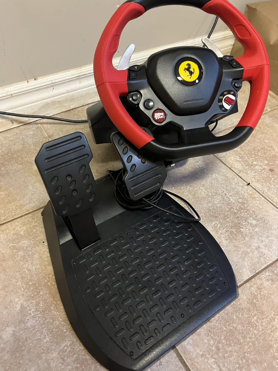 Thrustmaster Ferrari Racing Wheel and Pedals - photo 2