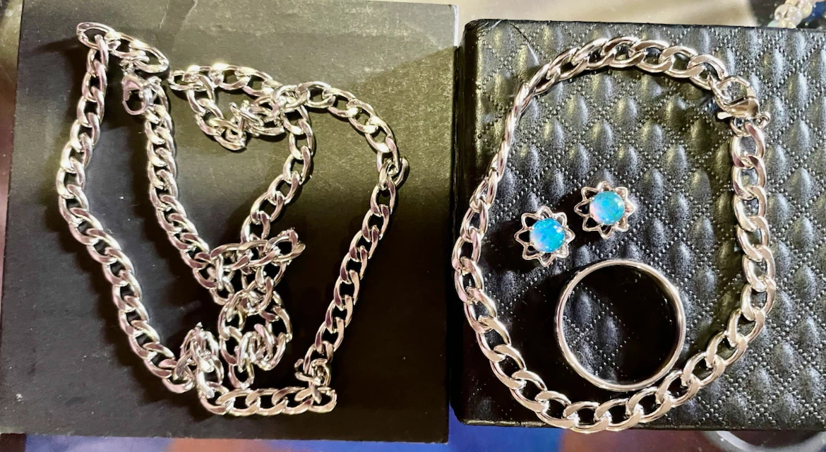 Silver-Tone Necklace, Bracelet, Ring, and Stud Earring Set - photo 2