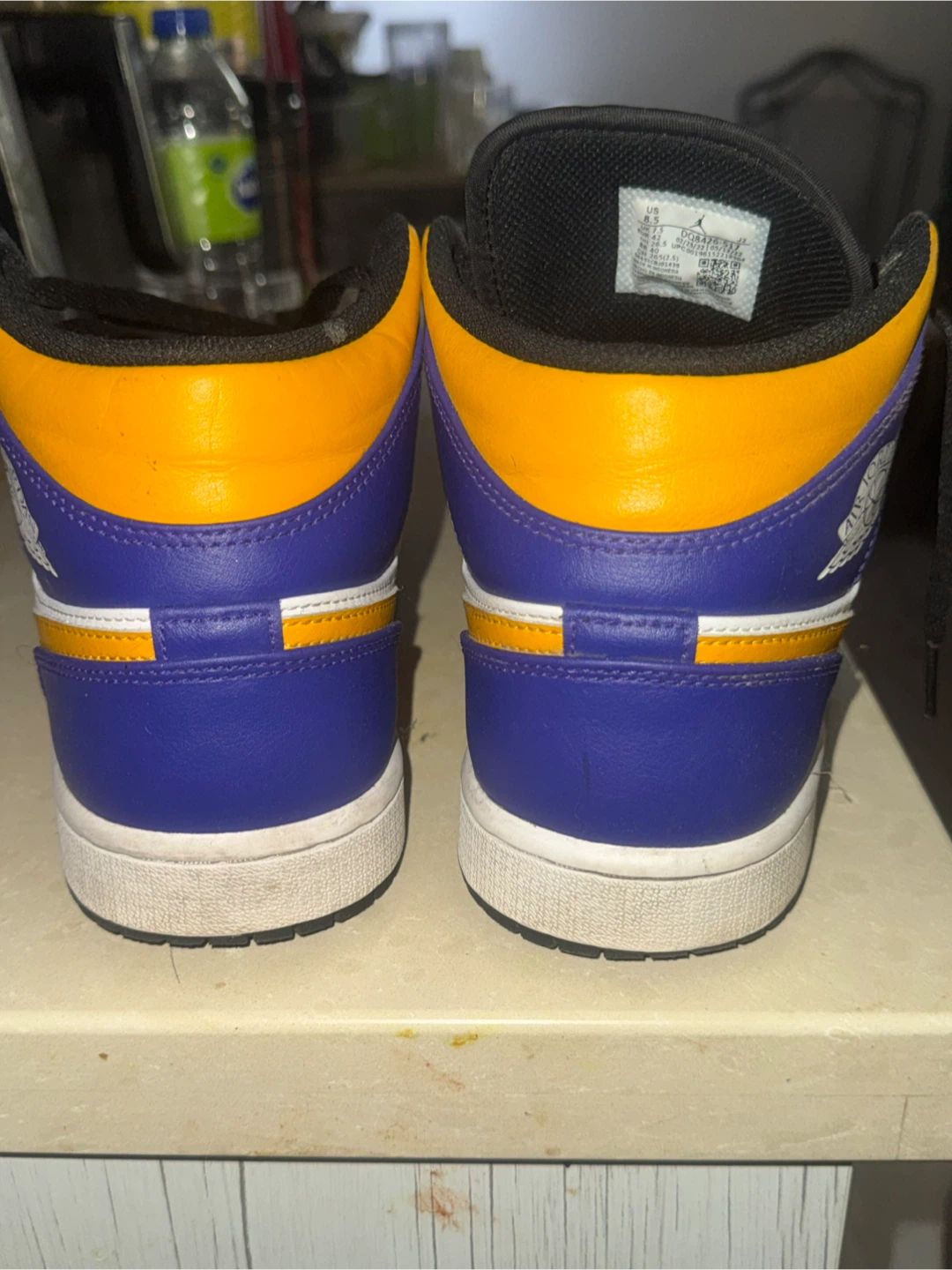 Nike Air Jordan 1 Mid Lakers US 8.5 - photo 3