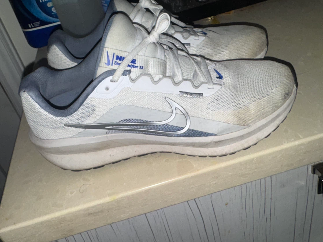Nike Downshifter 13 Running Shoes Size US 9.5 - photo 2