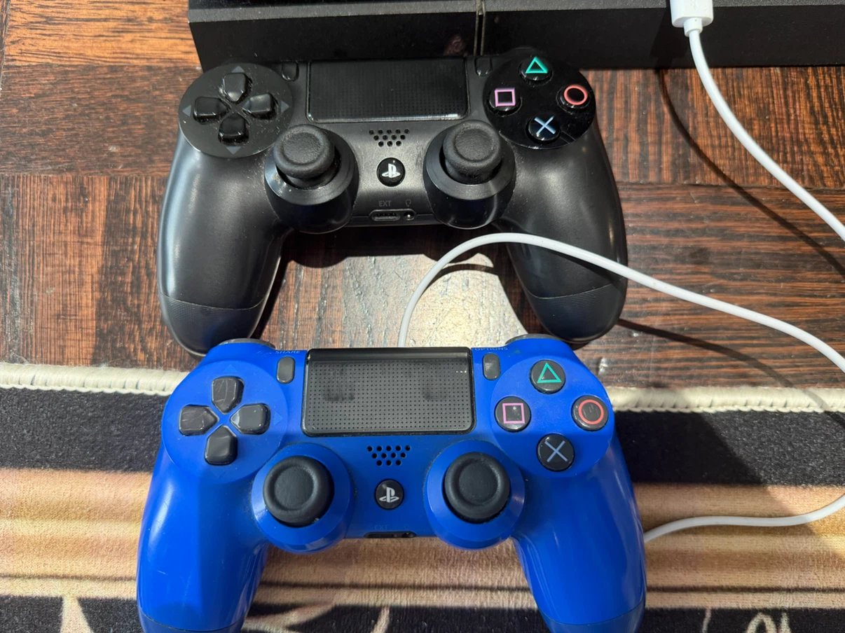 PS4 bundle - photo 2