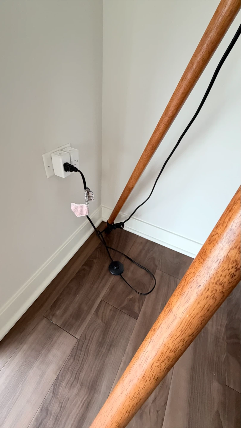 Mid-Century Modern Tripod Floor Lamp - photo 4