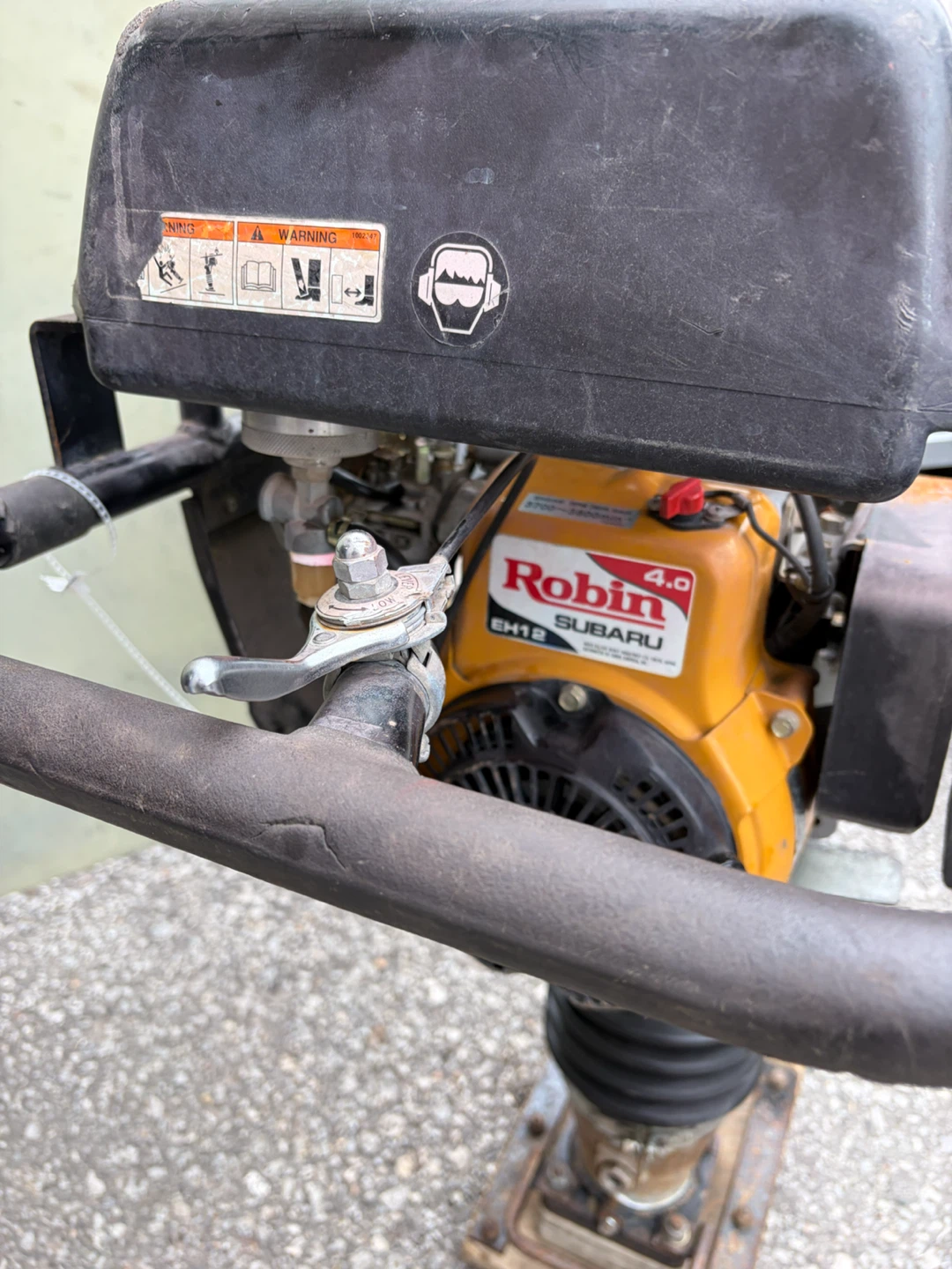 Robin Subaru EH12 Engine Tamping Rammer