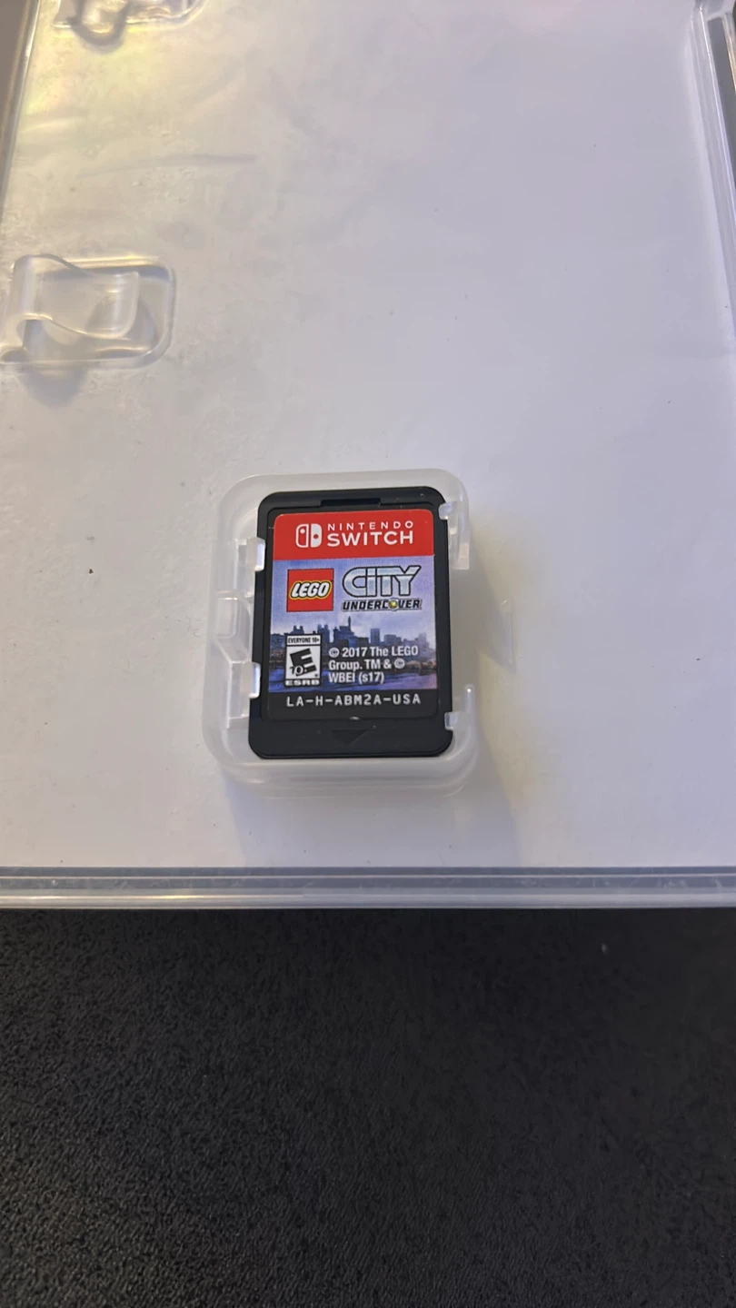 LEGO City Undercover for Nintendo Switch - photo 2