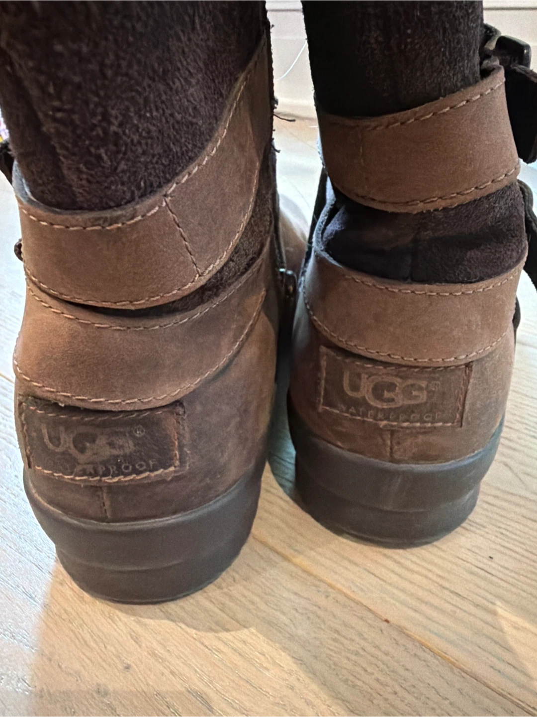 UGG Lorna Brown Boots - photo 2