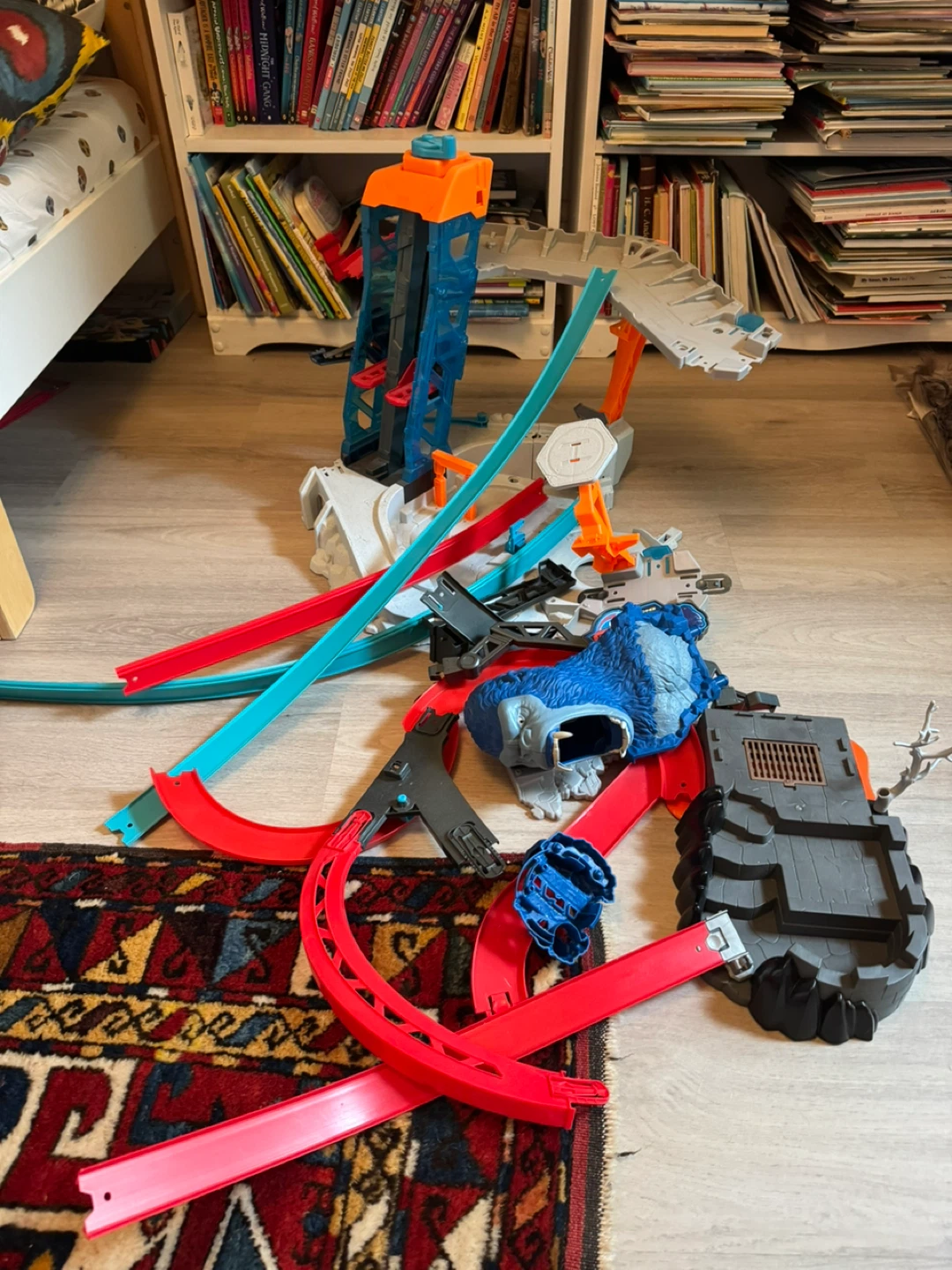 Metal Machines Gorilla Rampage Track Set