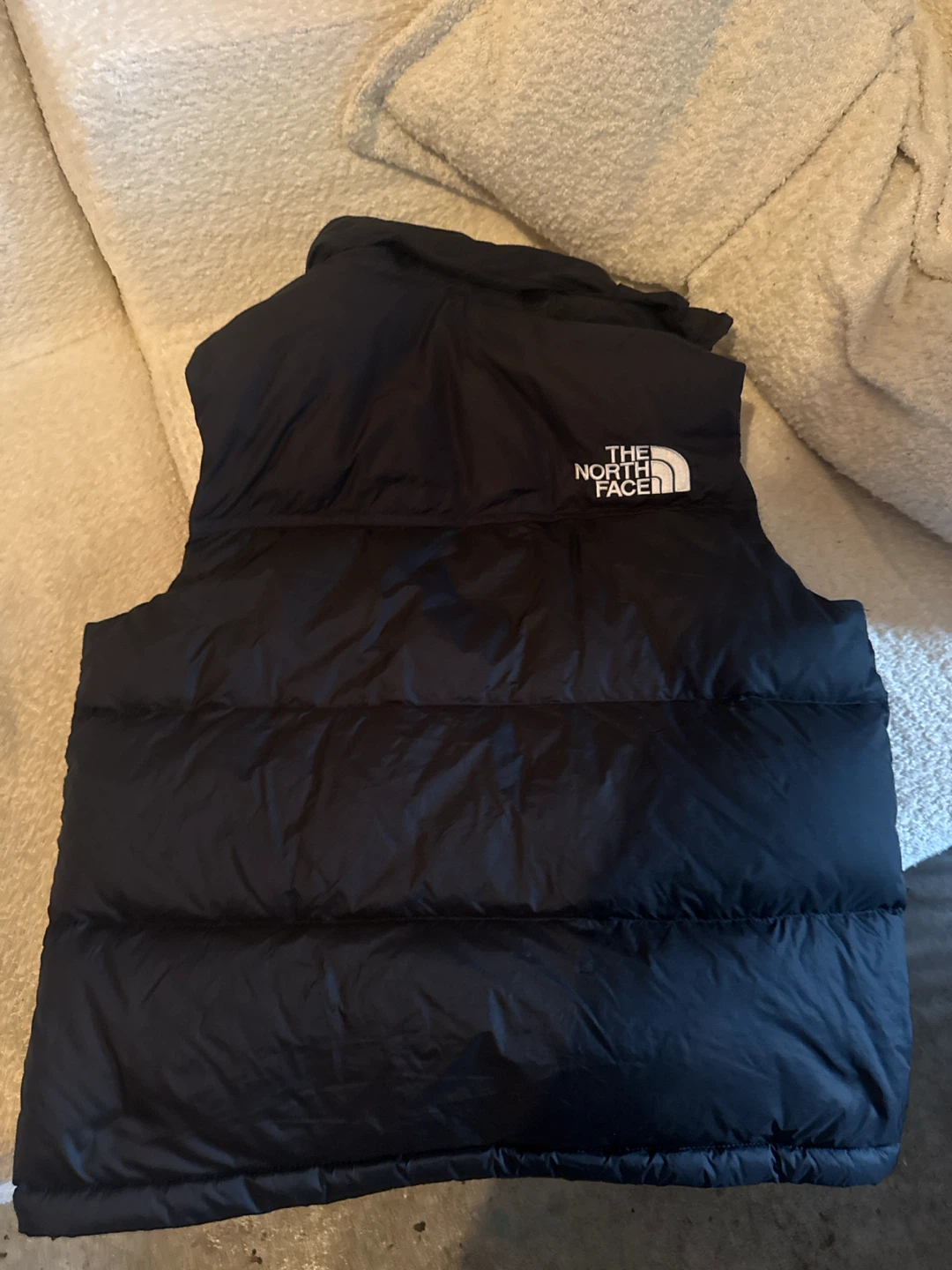 I’m selling a north face vest - photo 4