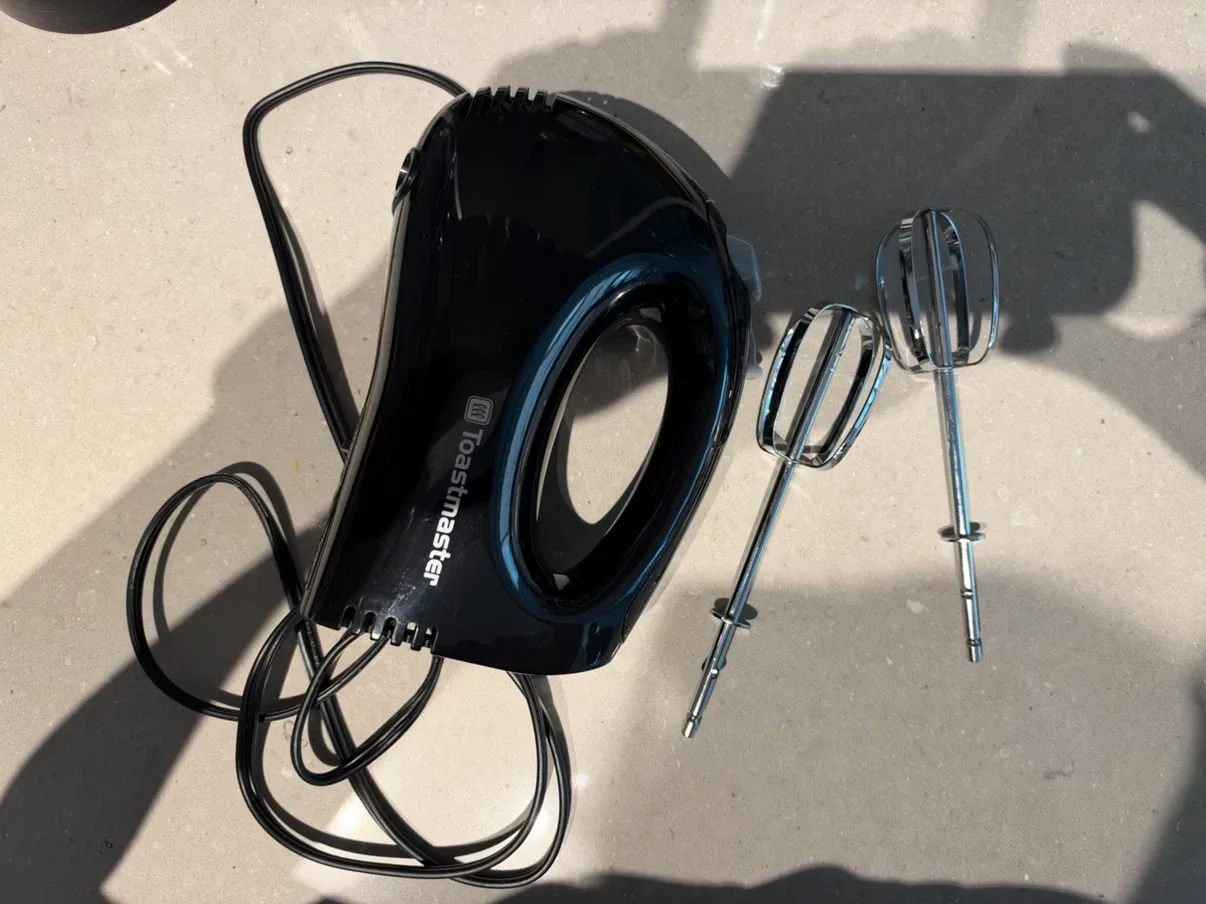 Toastmaster Hand Mixer