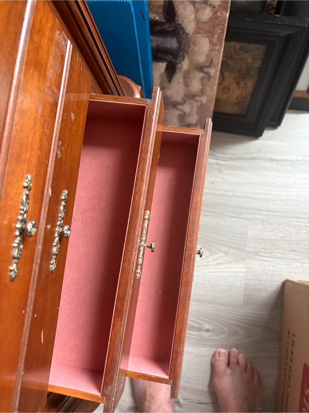 Vintage Wooden Jewelry Chest - photo 2