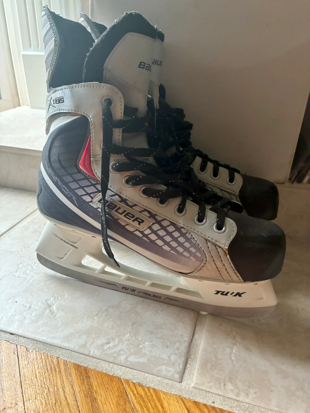 Size 10 Bauer Vapor X:05 Ice Skates