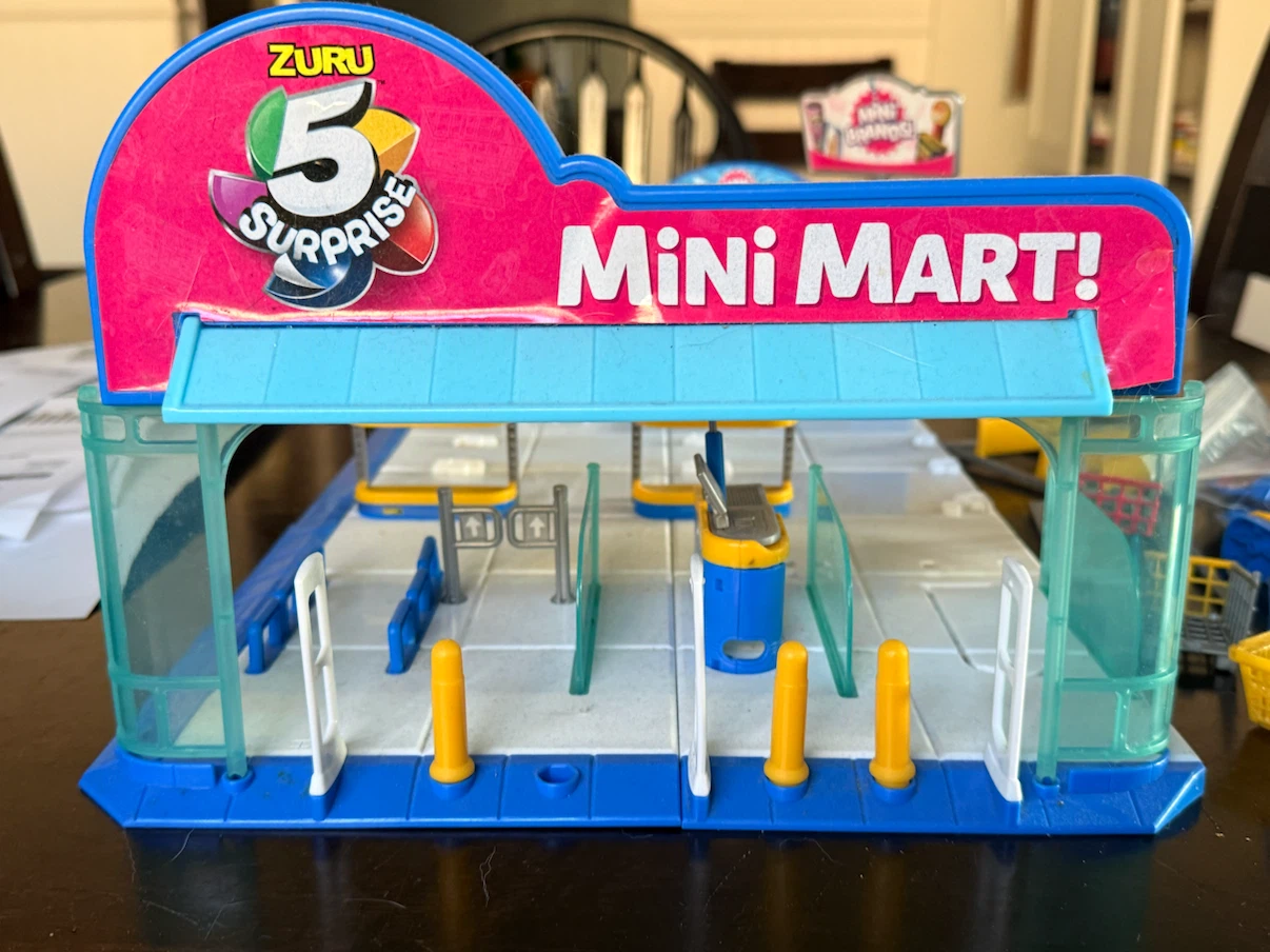 Zuru 5 Surprise Mini Mart Playset