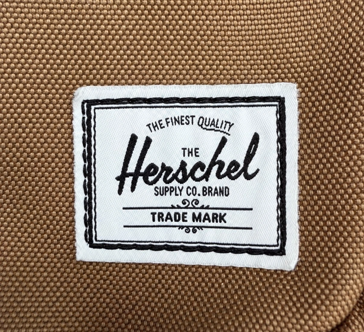 Herschel Hip Pack – Brand New - photo 4