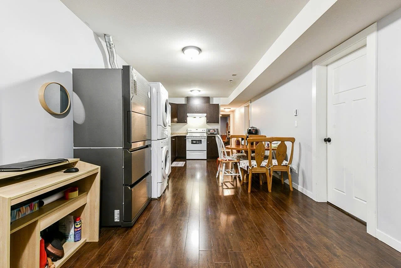 Rent: 1550$  Basement Suite in Langley – 2 Bedrooms! - photo 3