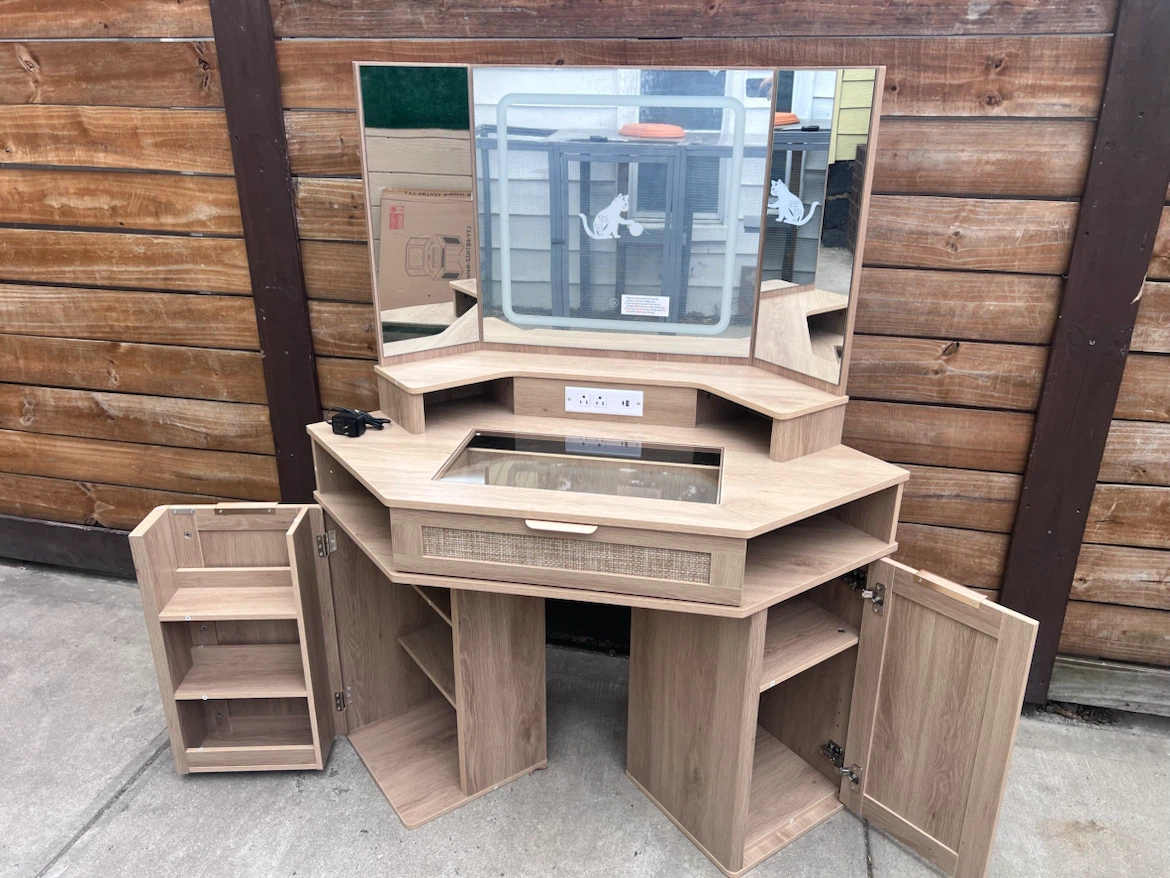 New Vanity Desk W Mirror & Lights. Toquero comoda. - photo 2