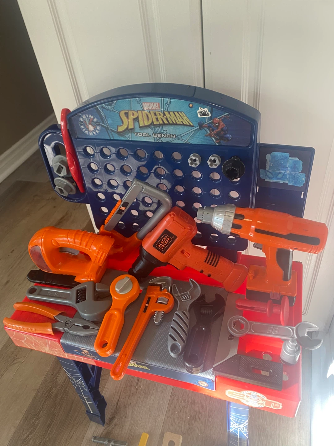 Spiderman work bench with tools - photo 3