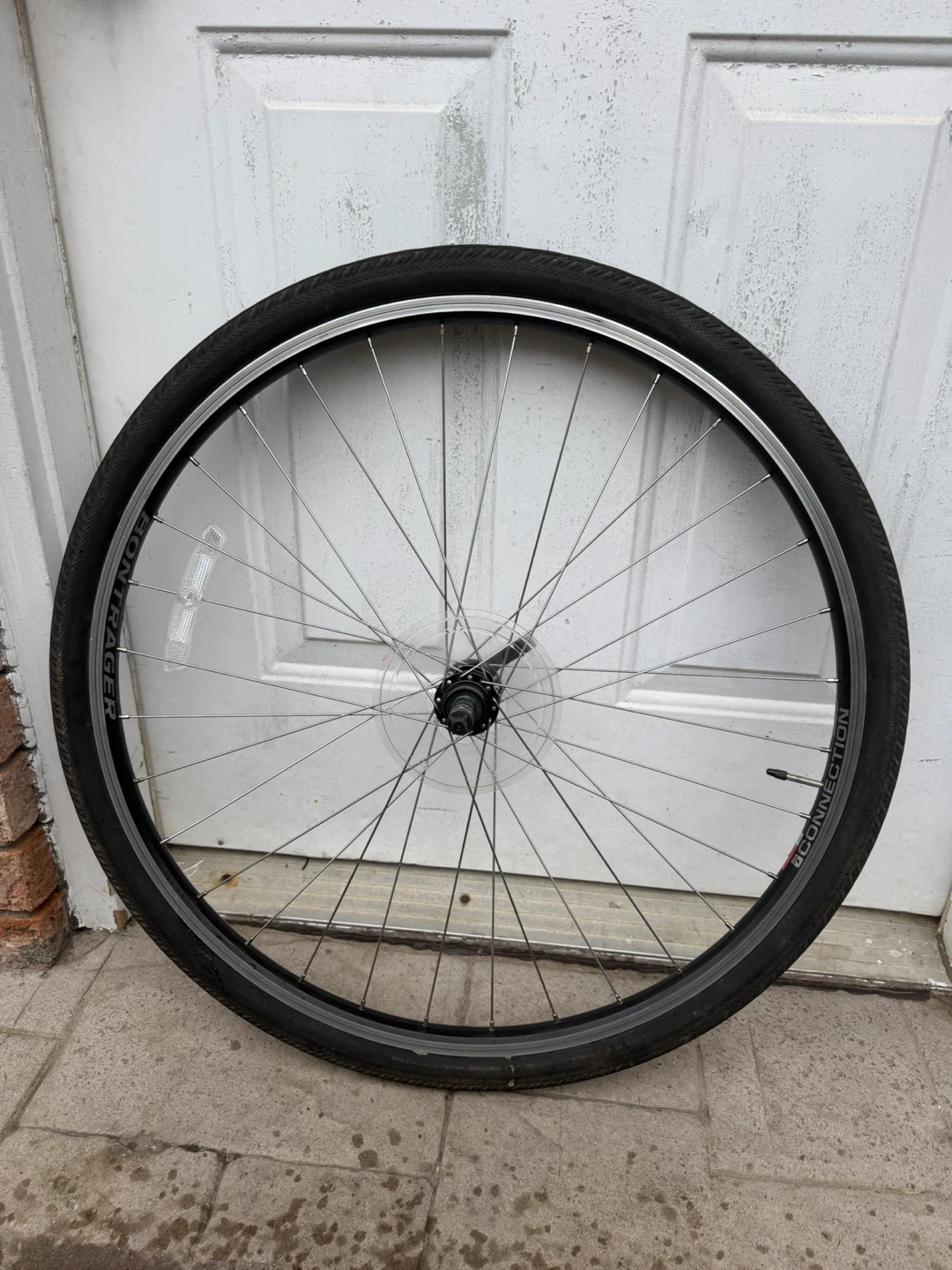 Bontrager Connection 700c Bicycle Wheel