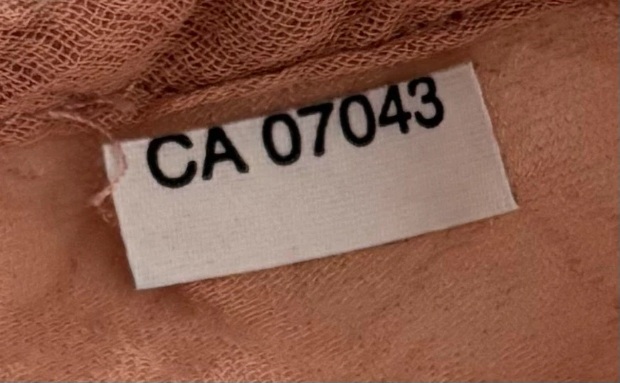 Rust-coloured long-sleeve V-neck shirt - photo 2