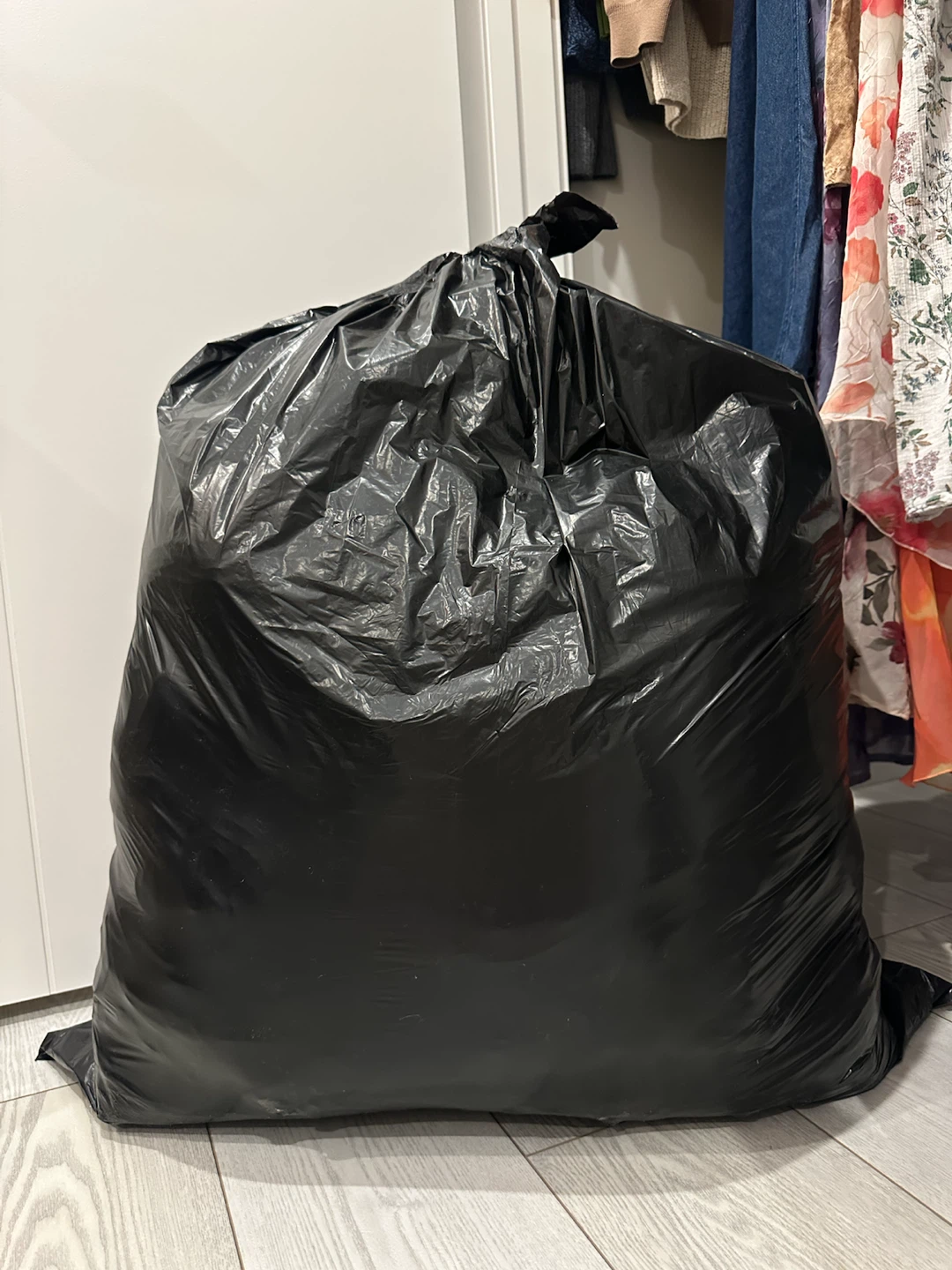 HUGE bag of women’s clothes (Size S) *almost all vintage*
