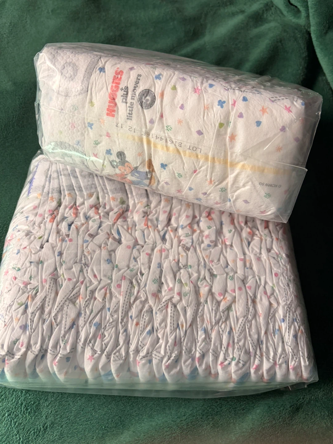 New Sealed Huggies Little Movers Diapers (5) - photo 2