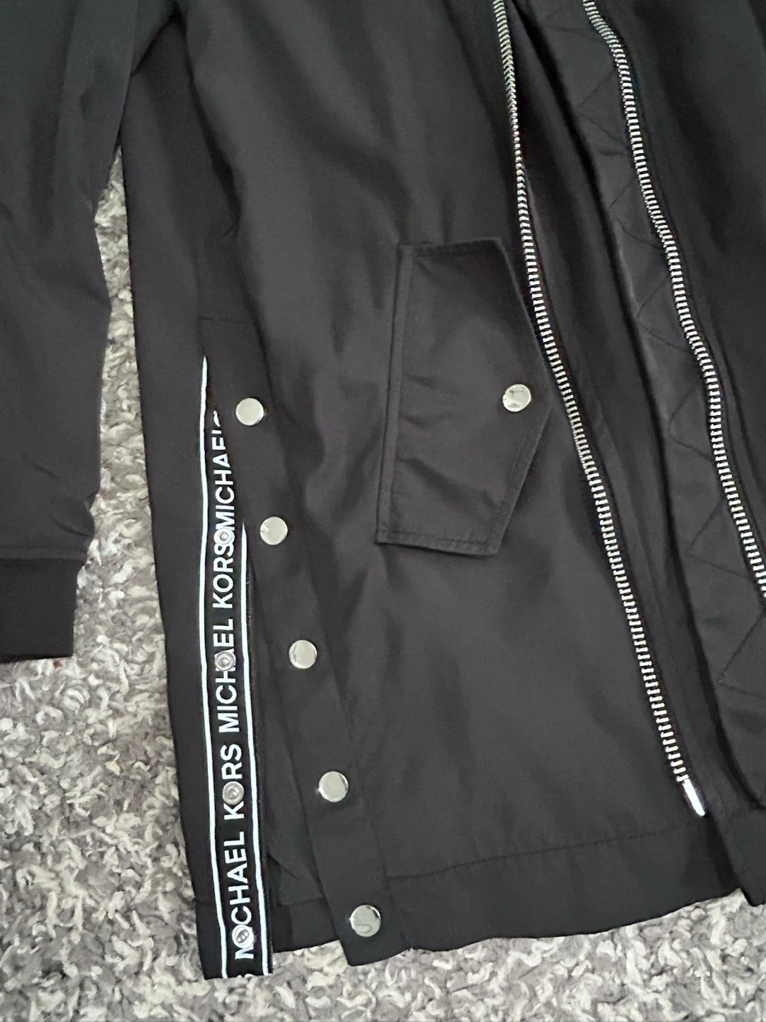 Michael Kors Logo Black Fall Jacket EUC - photo 3