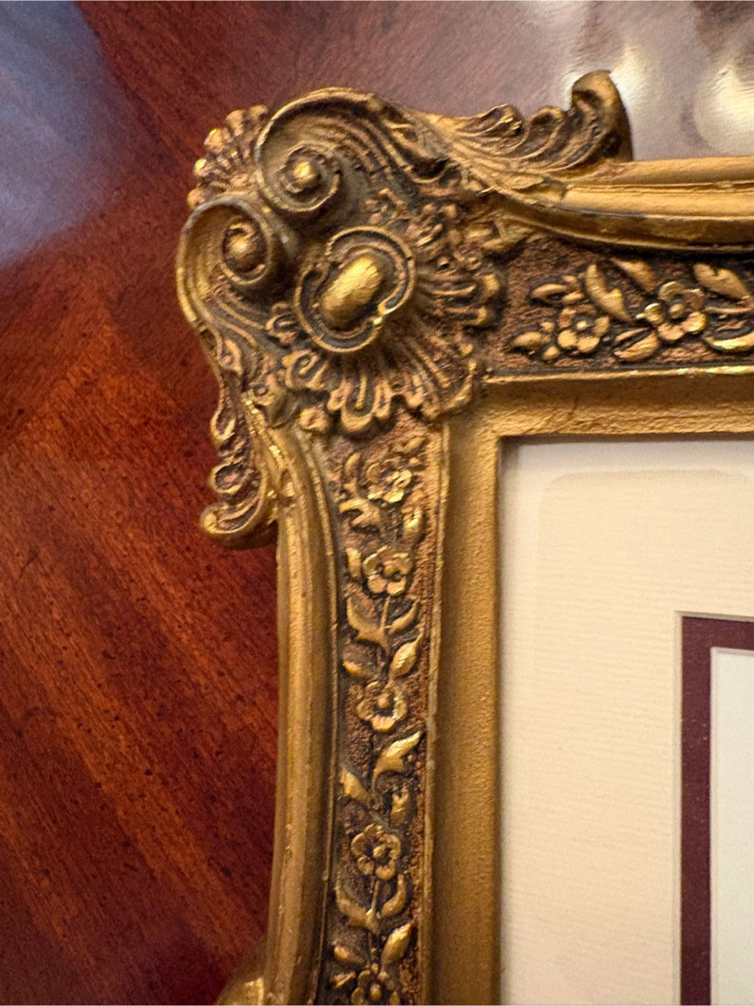 Vintage Ornate Gold-Tone Picture Frame - photo 2