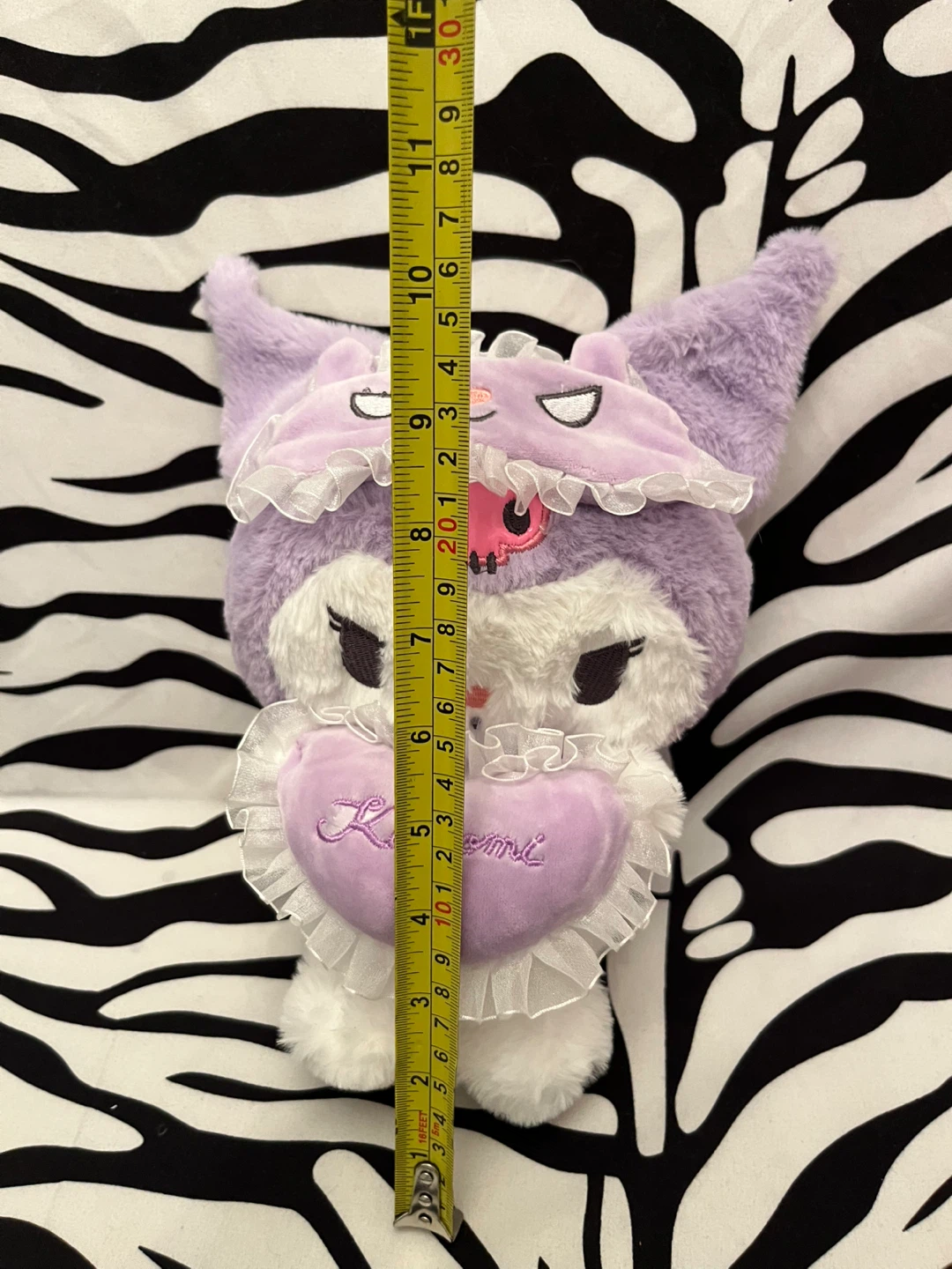 🩷 Kuromi plush doll wearing sleep mask with heart pillow 🩷 - photo 2